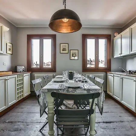 Ca' Del Pittore Terrace Apartment