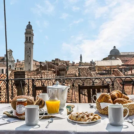 Ca' Del Pittore Terrace * Venedig