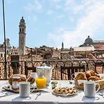 Ca' Del Pittore Terrace * Venise